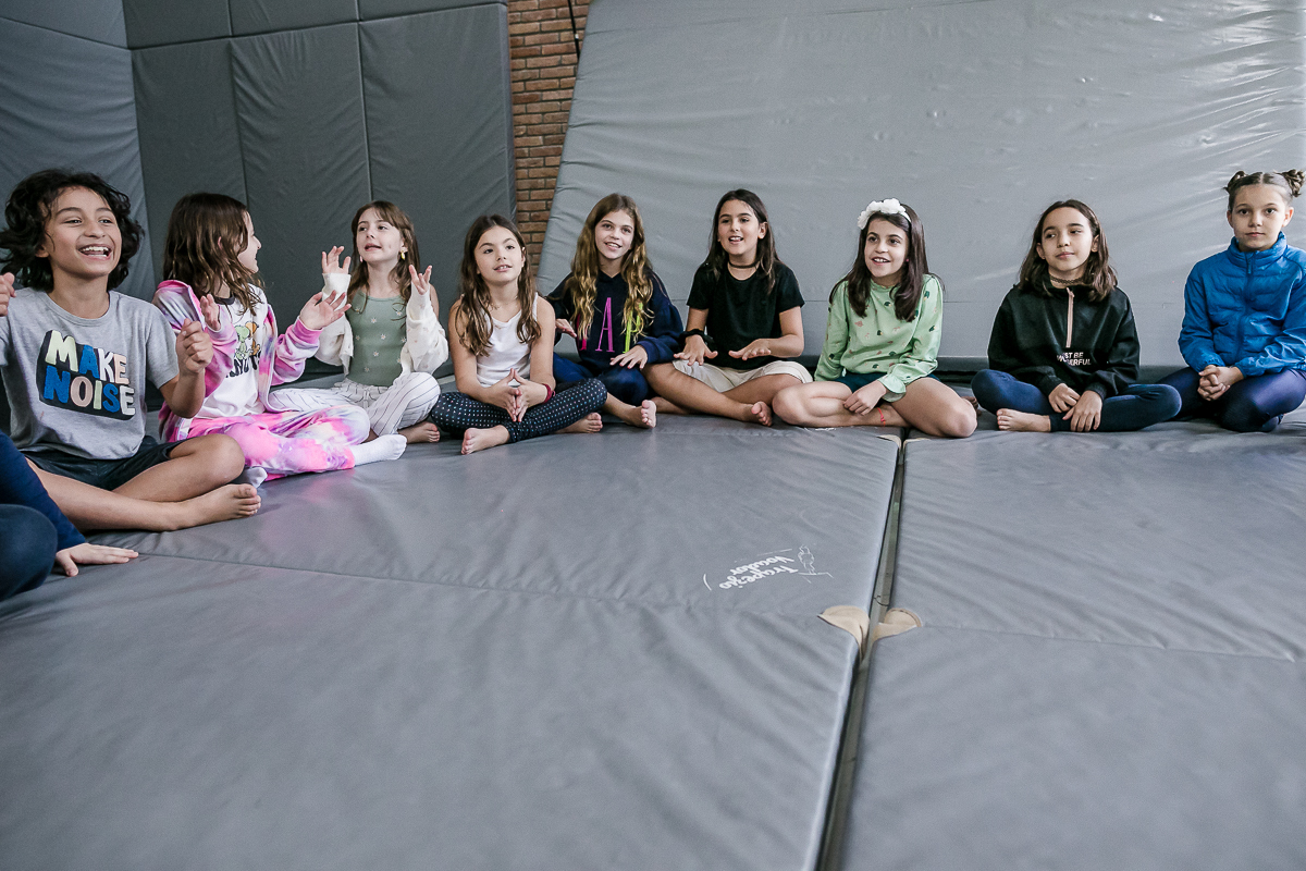 Fotos do aniversário de 9 anos da Luisa na Escola de artes circenses trapézio voador jardim guedala sao paulo sp