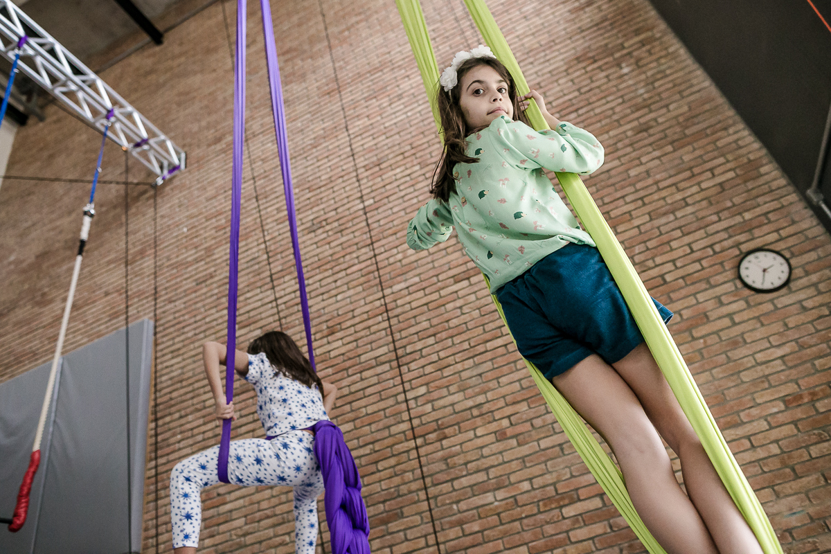 Fotos do aniversário de 9 anos da Luisa na Escola de artes circenses trapézio voador jardim guedala sao paulo sp