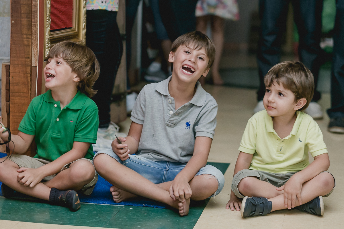 amigos se divertindo