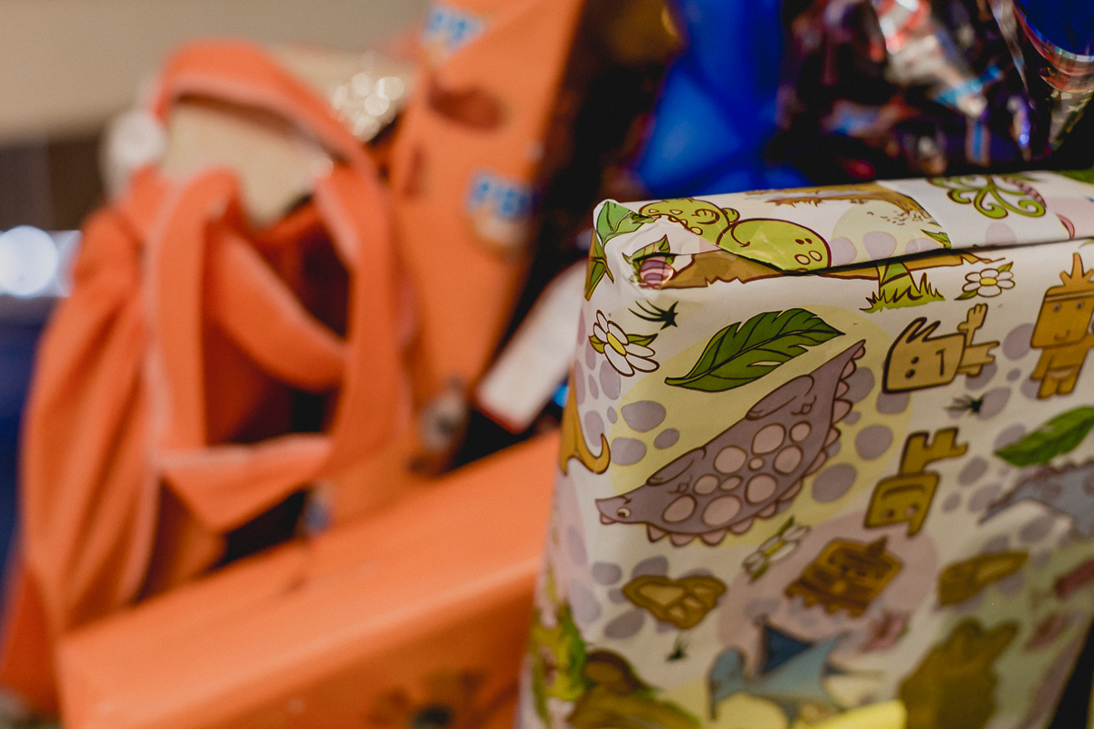 detalhes dos presentes que o pedro ganhou