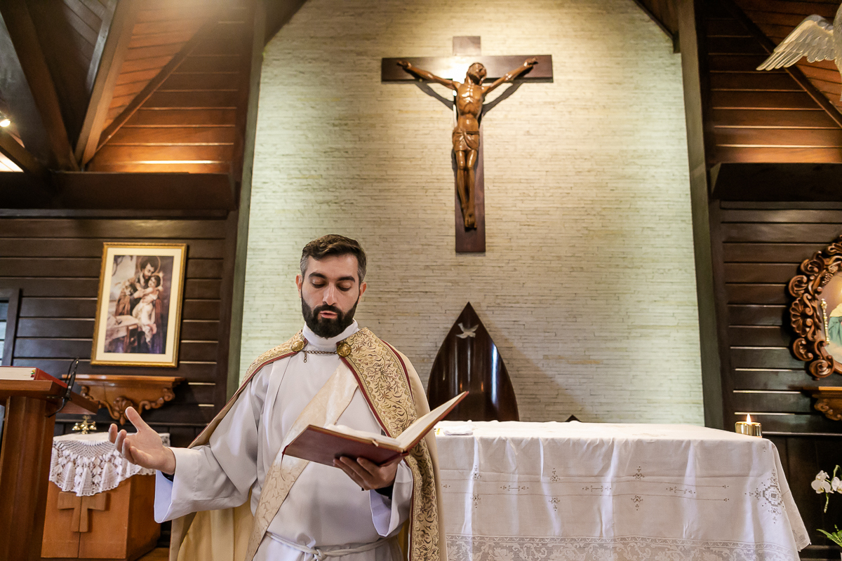 fotos do batizado do pedro michel que aconteceu na capela são pedro e são paulo no bairro cidade jardim em são paulo sp