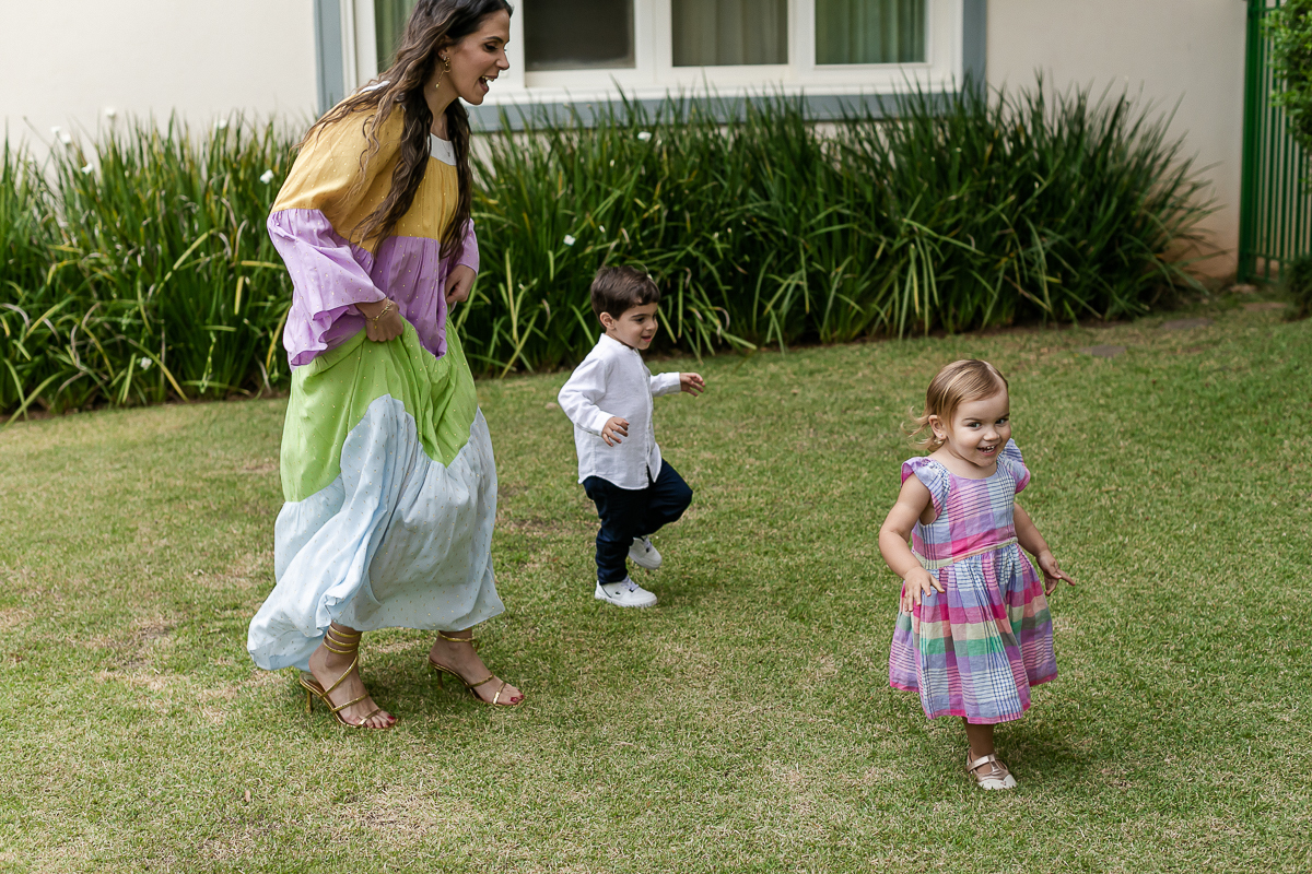fotos do batizado do pedro michel que aconteceu na capela são pedro e são paulo no bairro cidade jardim em são paulo sp