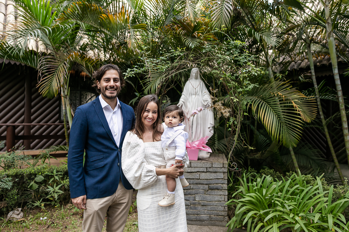 fotos do batizado do pedro michel que aconteceu na capela são pedro e são paulo no bairro cidade jardim em são paulo sp