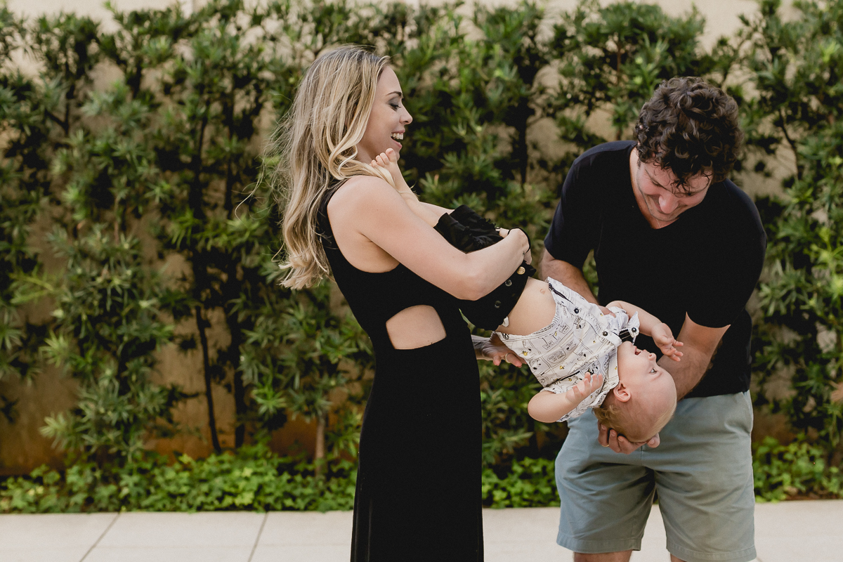 brincando com o papai e a mamae