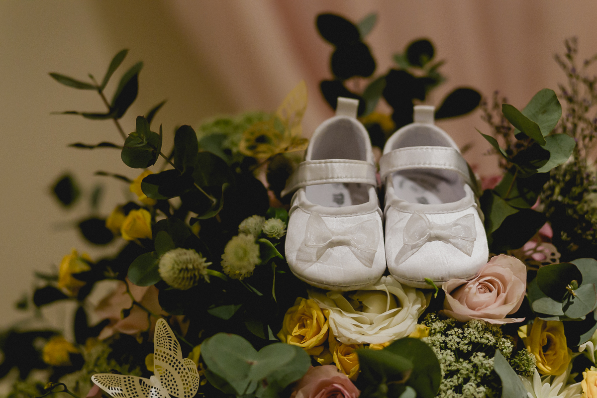 detalhes do sapatinho que a sara usou na festa de 1 ano