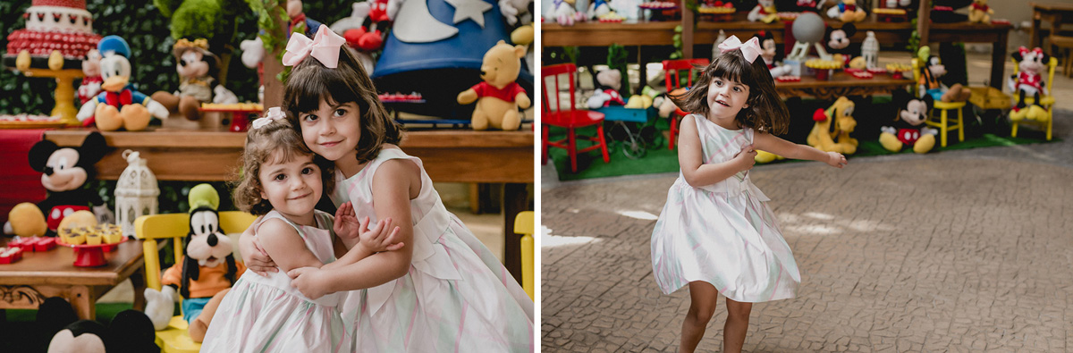 retrato com a irma na frente da mesa do bolo