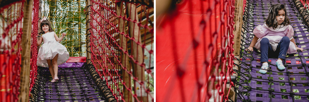 se divertindo no brinquedao