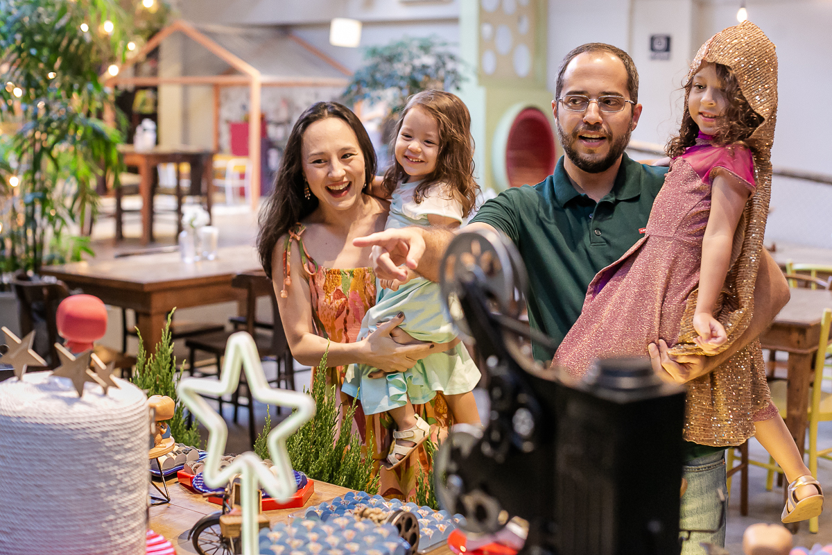fotos do aniversário de 5 anos da beatriz com o tema et o extra terrestre no buffet no galpão em pinheiros zona oeste sao paulo sp
