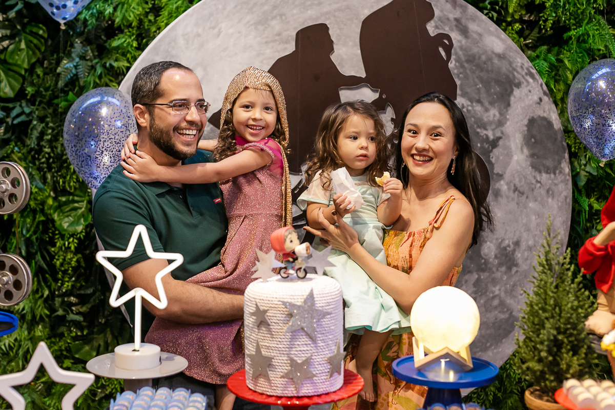 fotos do aniversário de 5 anos da beatriz com o tema et o extra terrestre no buffet no galpão em pinheiros zona oeste sao paulo sp