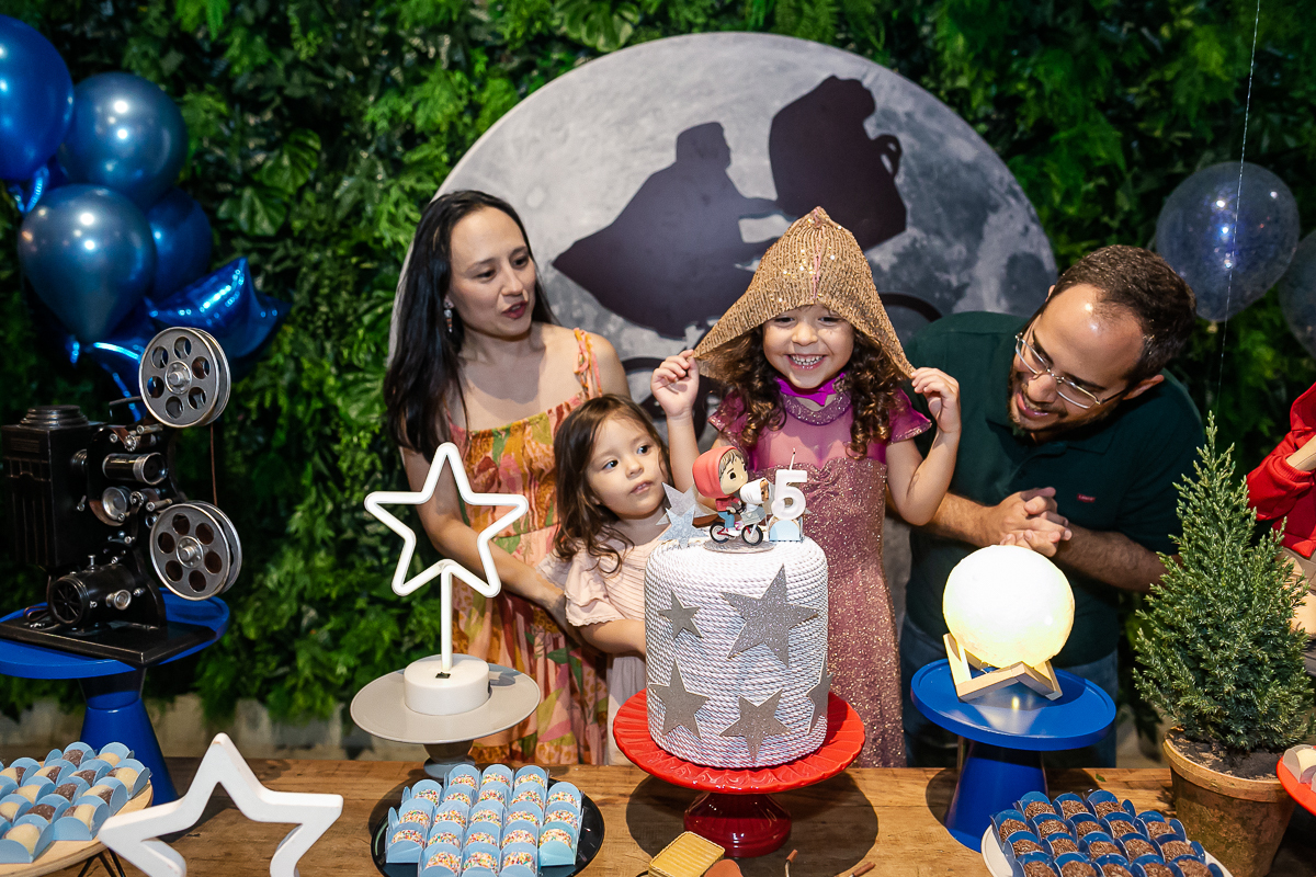 fotos do aniversário de 5 anos da beatriz com o tema et o extra terrestre no buffet no galpão em pinheiros zona oeste sao paulo sp