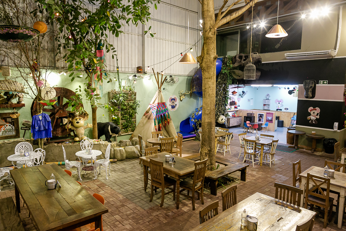 fotografias do aniversário de 5 anos do alexandre no buffet miniland unidade vila olimpia com o tema dinossauros