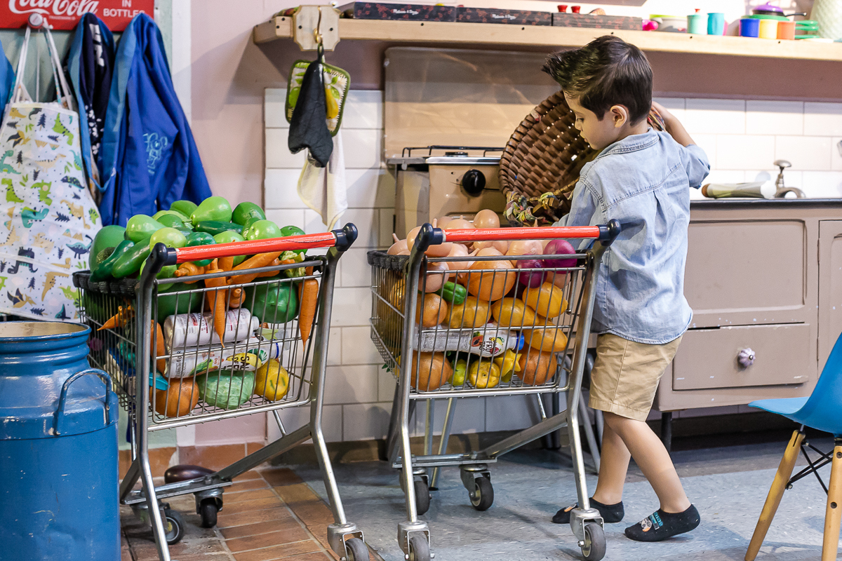 fotografias do aniversário de 5 anos do alexandre no buffet miniland unidade vila olimpia com o tema dinossauros