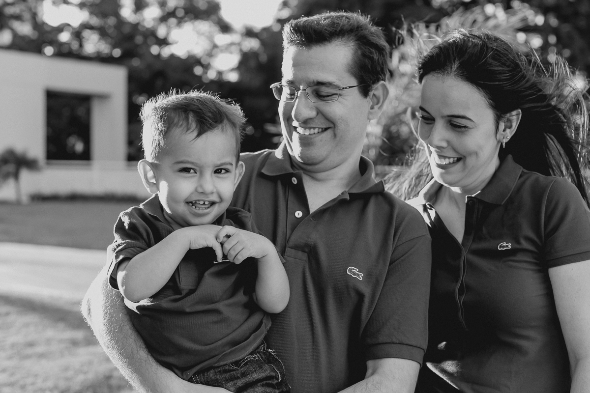 retrato preto e branco em familia