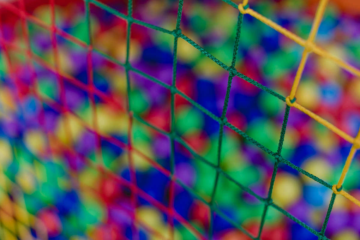 detalhes da piscina de bolinhas