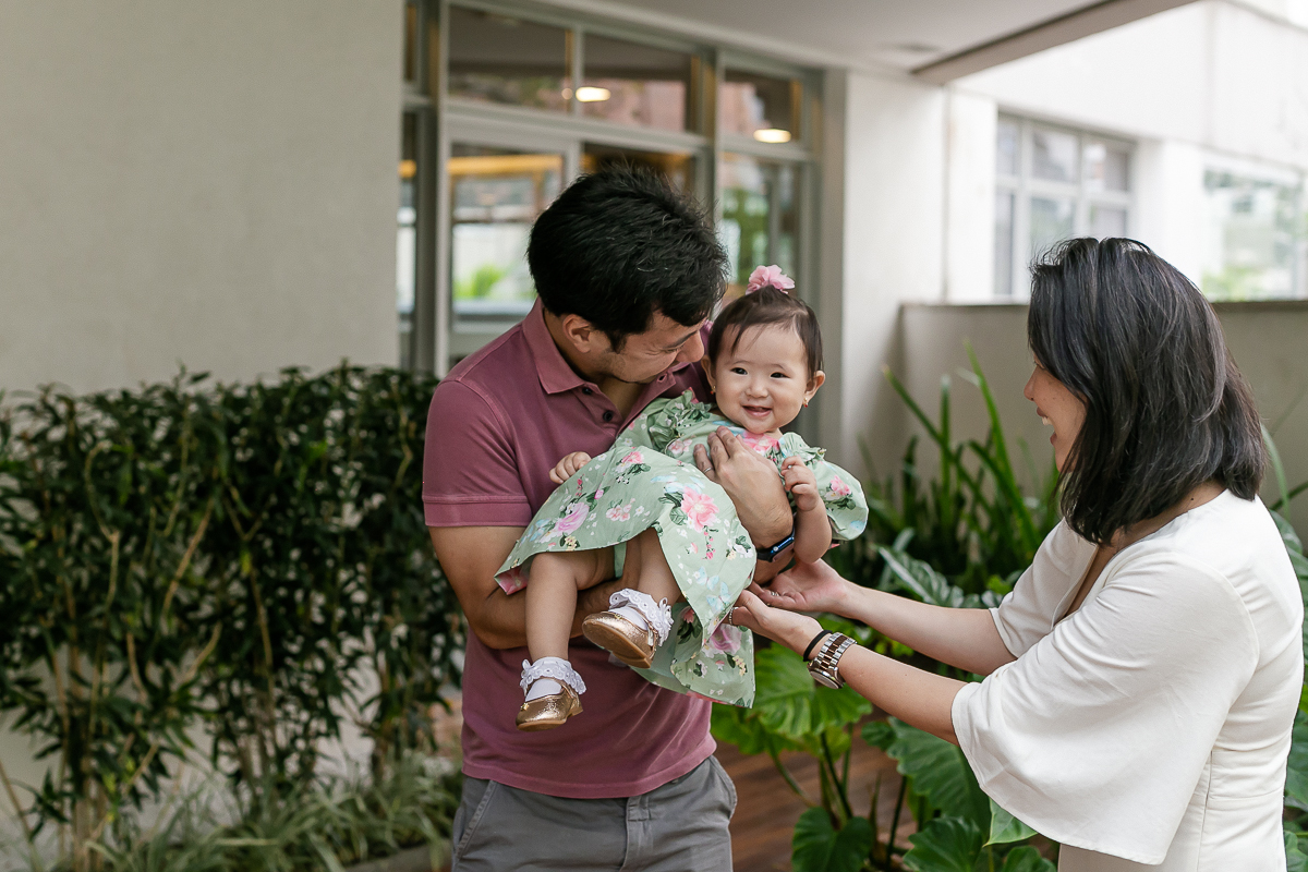 fotografias do aniversário de 1 ano da bianca com o tema jardim que aconteceu no salão de festas do condominio da familia