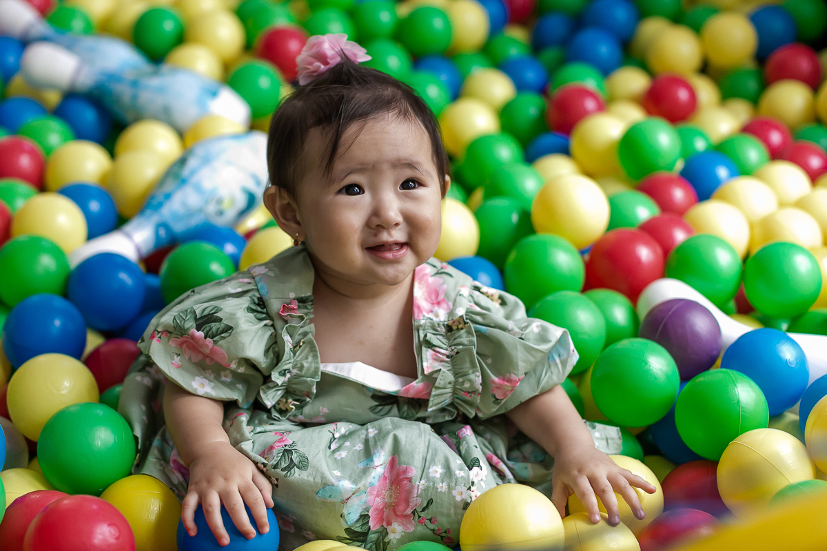 fotografias do aniversário de 1 ano da bianca com o tema jardim que aconteceu no salão de festas do condominio da familia