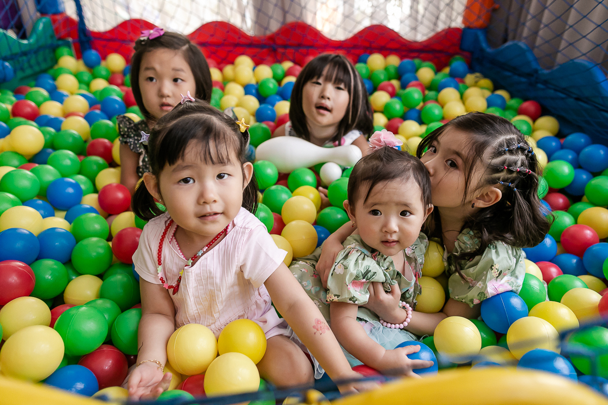 fotografias do aniversário de 1 ano da bianca com o tema jardim que aconteceu no salão de festas do condominio da familia