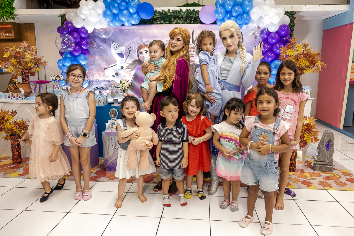 fotografias do aniversário de 3 anos da giovanna com o tema frozen lá no buffet magic joy no bairro da saude sao paulo sp