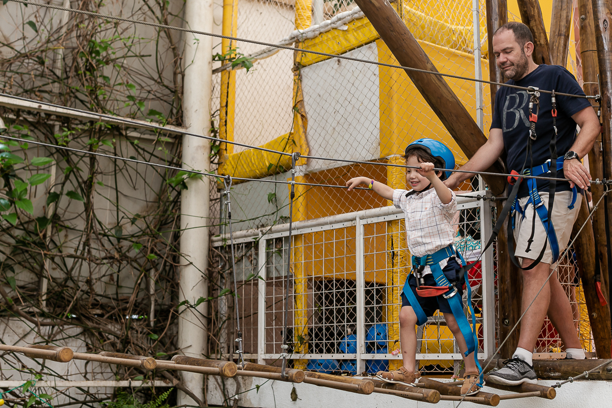 fotografias do aniversário de 4 anos do benjamin e do daniel com o tema safari que aconteceu lá no buffet espaço tragaluz na vila olimpia zona sul sao paulo sp