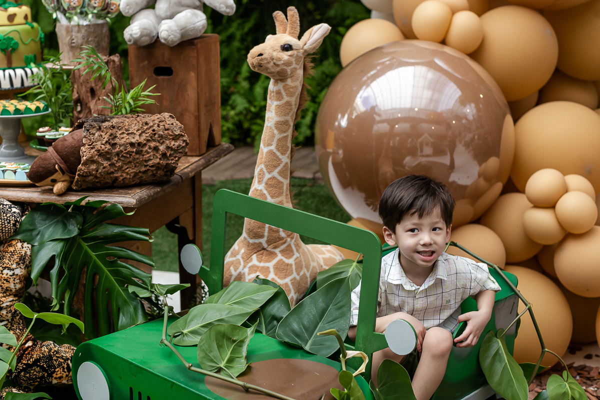 fotografias do aniversário de 4 anos do benjamin e do daniel com o tema safari que aconteceu lá no buffet espaço tragaluz na vila olimpia zona sul sao paulo sp