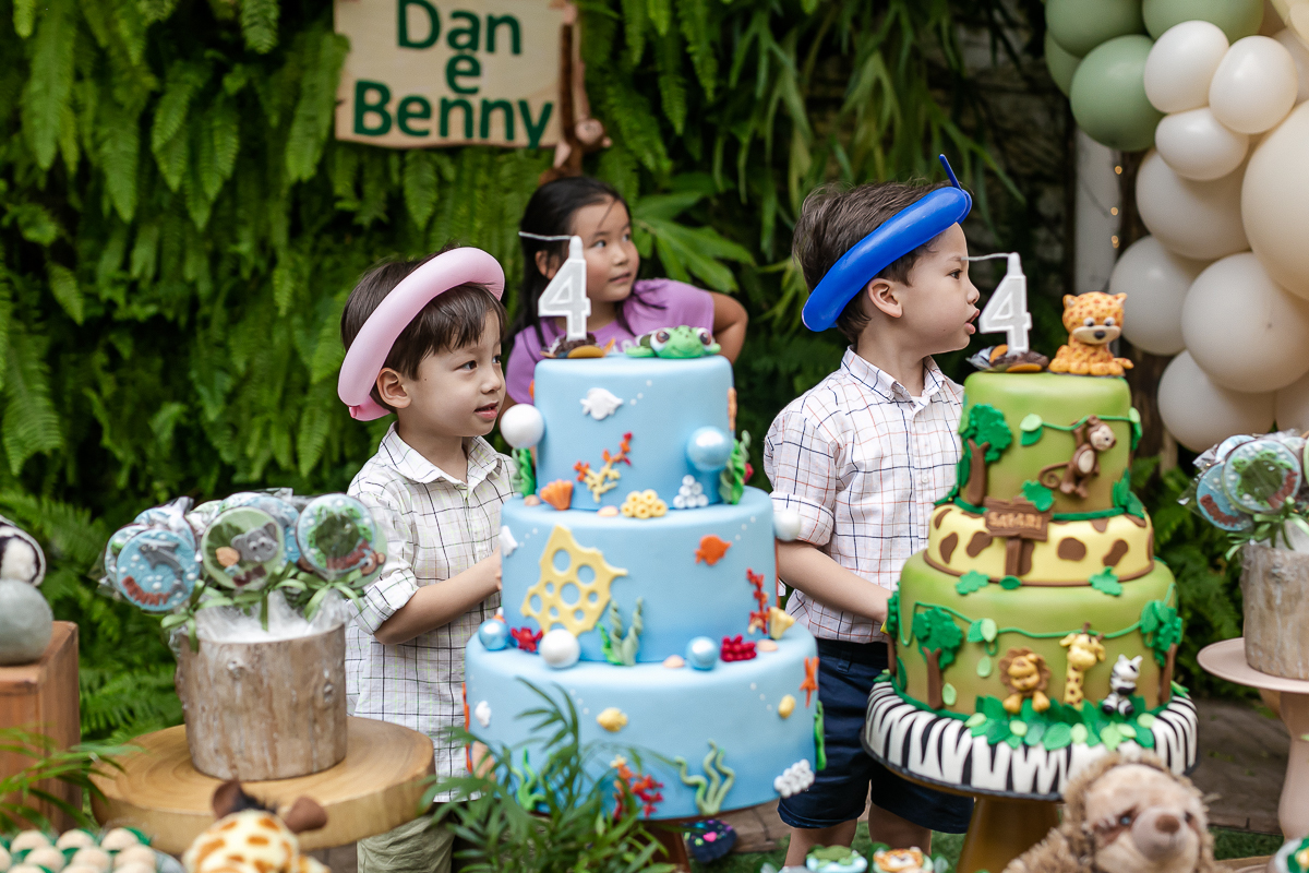 fotografias do aniversário de 4 anos do benjamin e do daniel com o tema safari que aconteceu lá no buffet espaço tragaluz na vila olimpia zona sul sao paulo sp