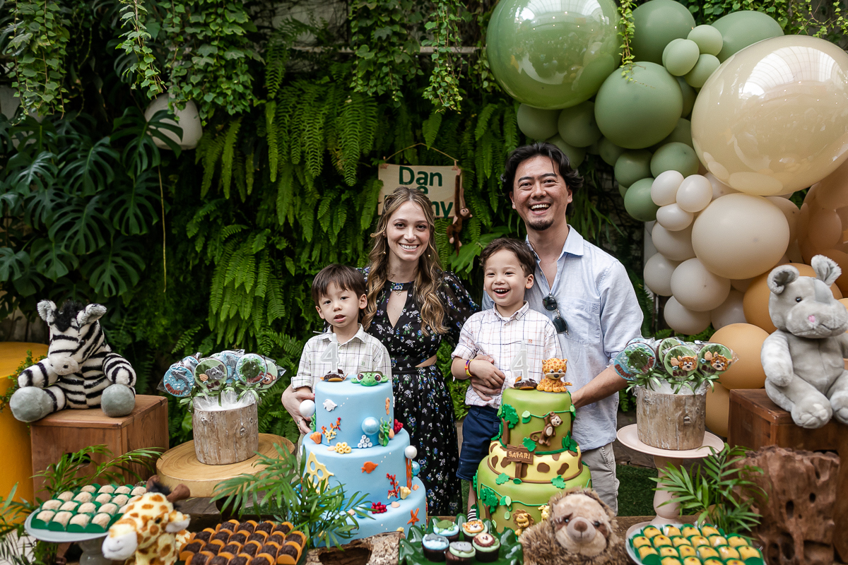 fotografias do aniversário de 4 anos do benjamin e do daniel com o tema safari que aconteceu lá no buffet espaço tragaluz na vila olimpia zona sul sao paulo sp