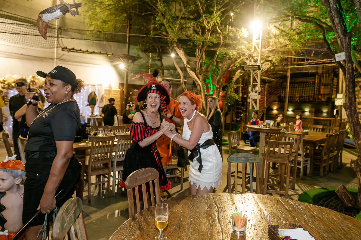 fotografias do aniversário de 40 anos da débora no buffet espaço buticabeira em pinheiros zona oeste sao paulo sp