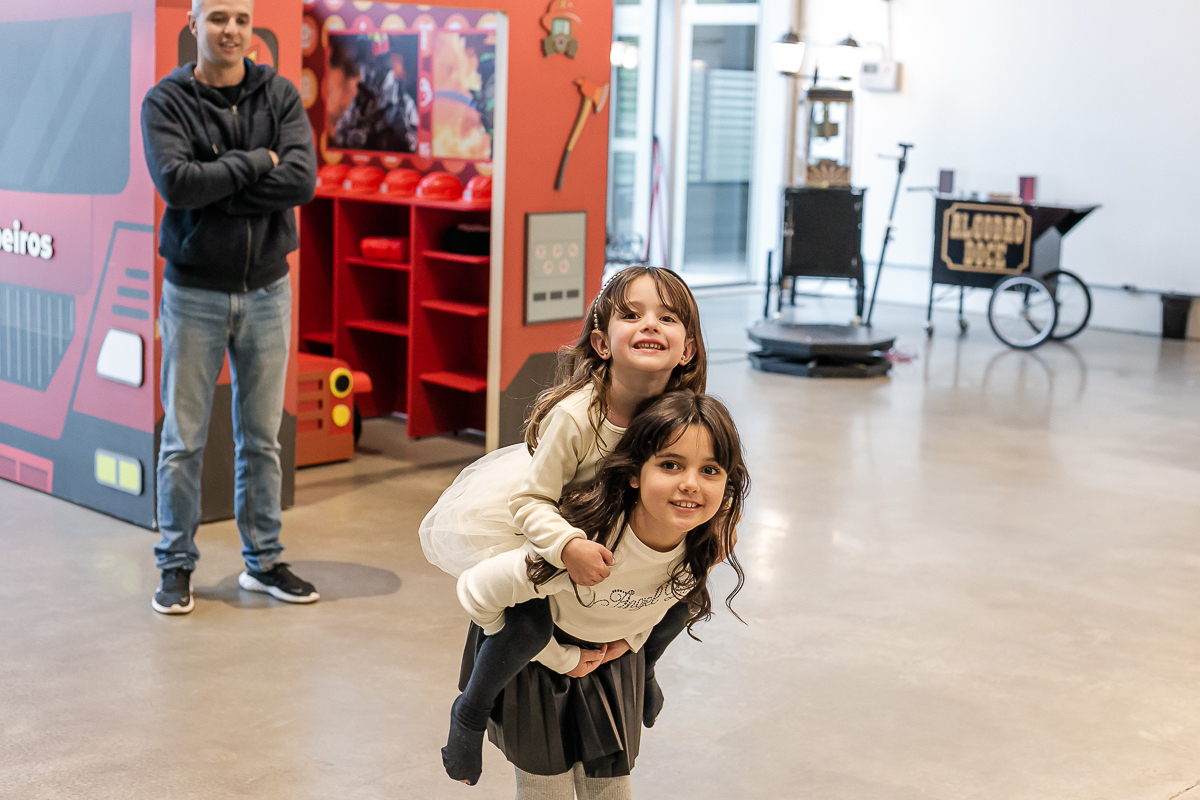 fotografias do aniversário de 5 anos da Helena com o tema como treinar seu dragão no buffet estação diversão em alphaville são paulo sp