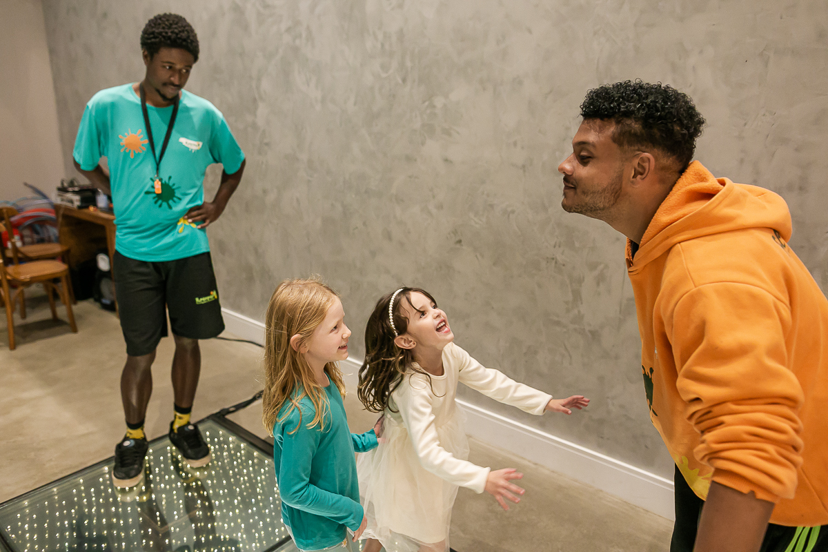 fotografias do aniversário de 5 anos da Helena com o tema como treinar seu dragão no buffet estação diversão em alphaville são paulo sp