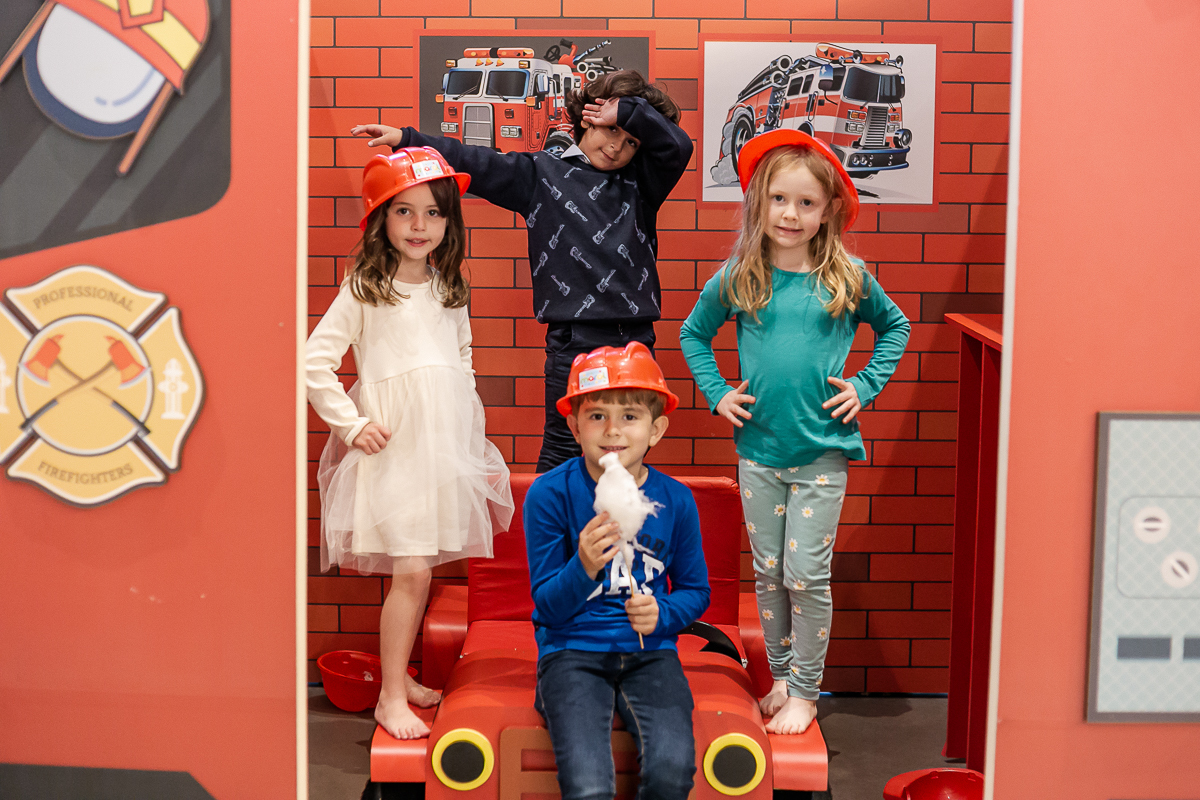 fotografias do aniversário de 5 anos da Helena com o tema como treinar seu dragão no buffet estação diversão em alphaville são paulo sp