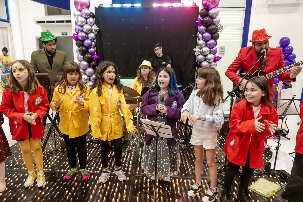 fotografias do aniversário de 8 anos da camilla com o tema detetive do prédio azul la no buffet spasso splash em moema zona sul de sao paulo sp