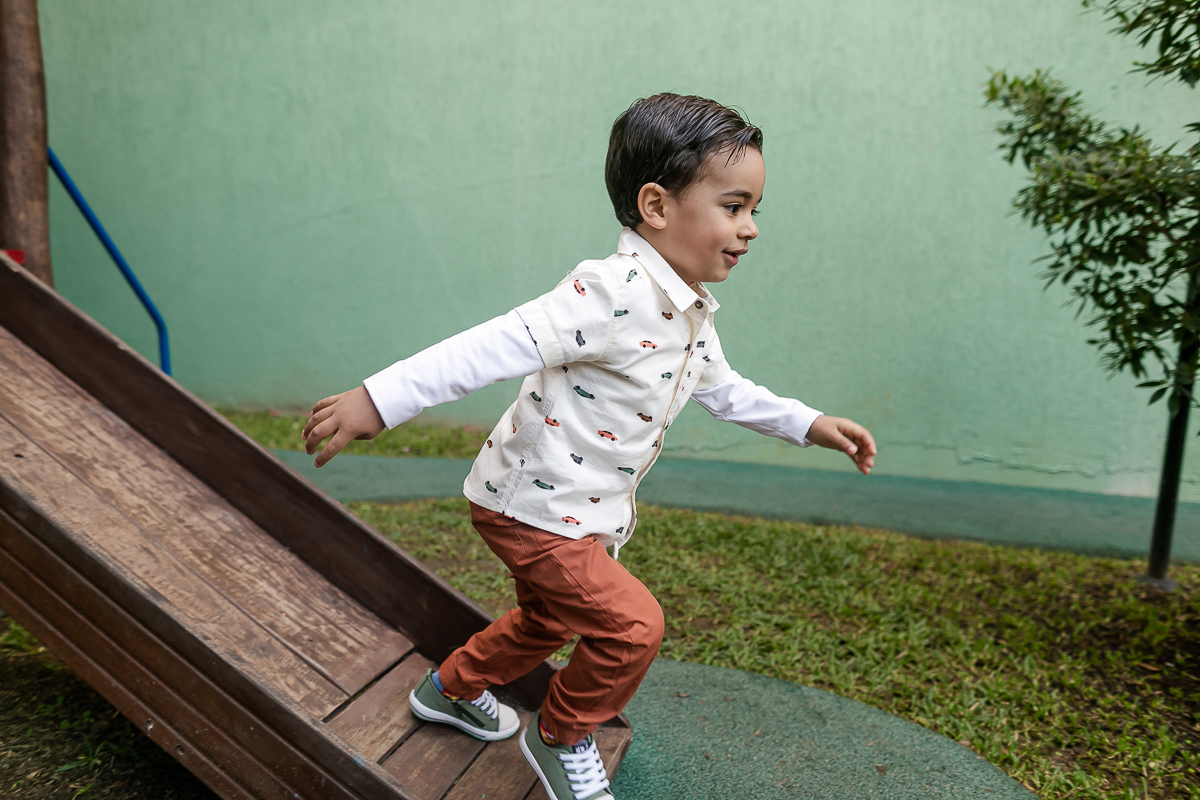 fotografias do aniversário de 3 anos do Arthur com o tema carros no buffet patuska brincadeiras em são caetano do sul são paulo sp