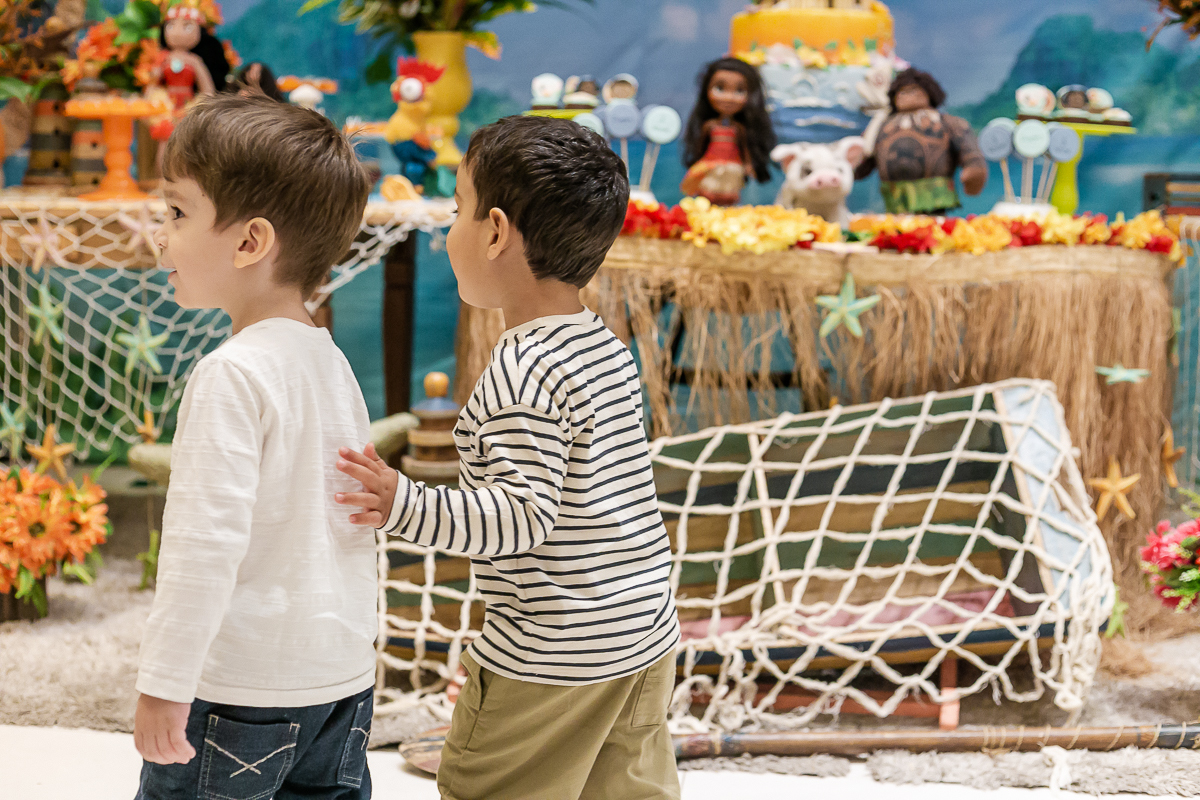 fotografias do aniversário de 3 anos do Pedro com o tema Moana no buffet spazio reale II em moema zona sul sao paulo sp