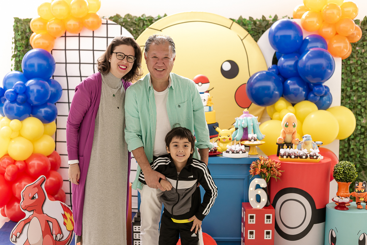 fotografias do aniversário de 6 anos do Bernardo com o tema pokemon no buffet Espaço Vive La vie em pinheiros zona oeste de sao paulo sp