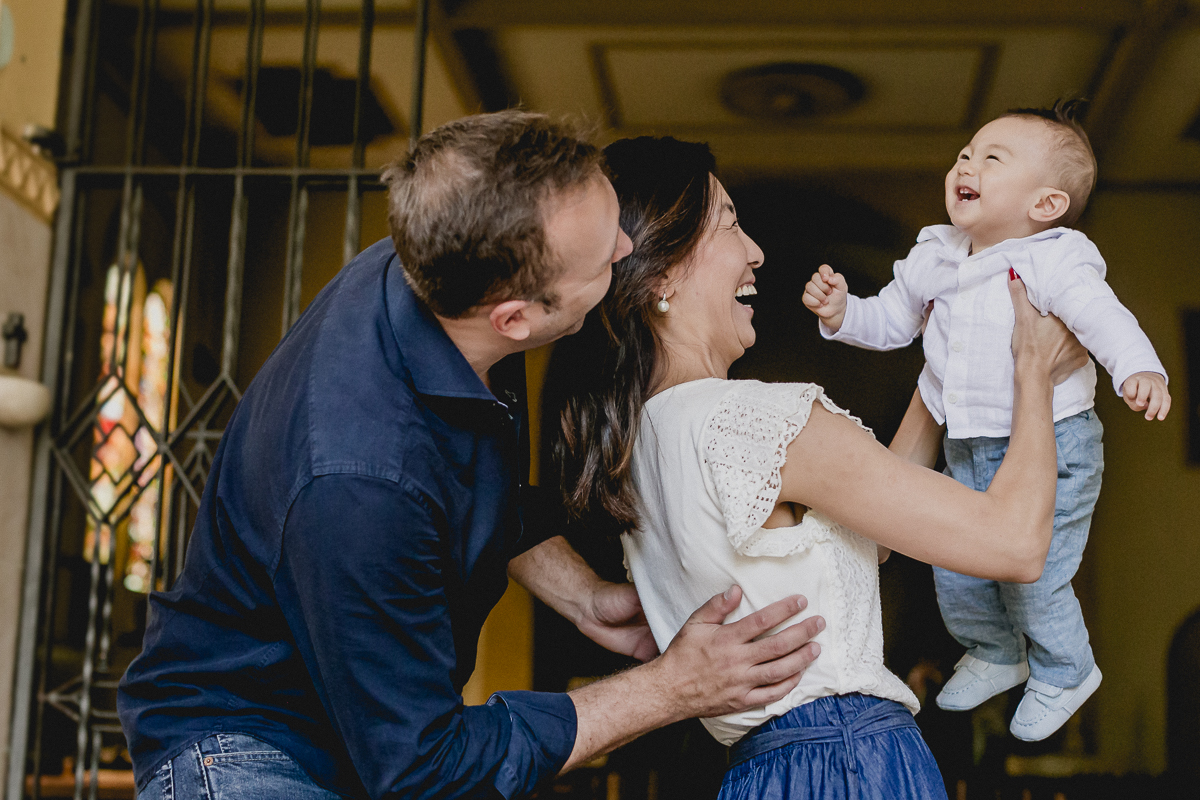 retrato em familia no final do batizado do Pedro