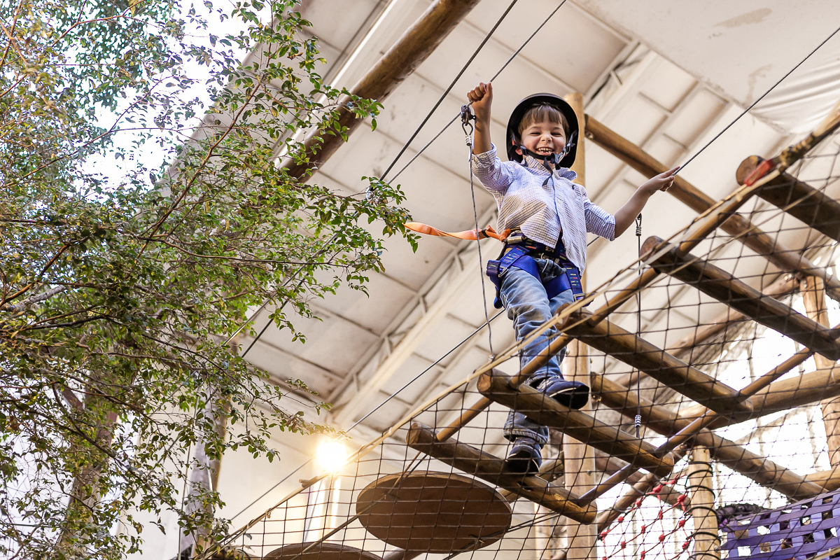 fotografias do aniversário de 5 anos do Bruno com o tema hot wheels no buffet espaço buticabeira em pinheiros zona oeste de sao paulo sp