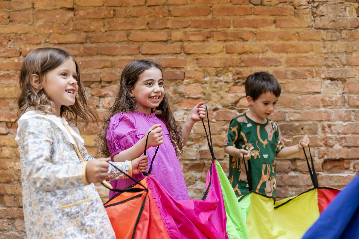 fotografias do aniversário de 5 anos do Bruno com o tema hot wheels no buffet espaço buticabeira em pinheiros zona oeste de sao paulo sp