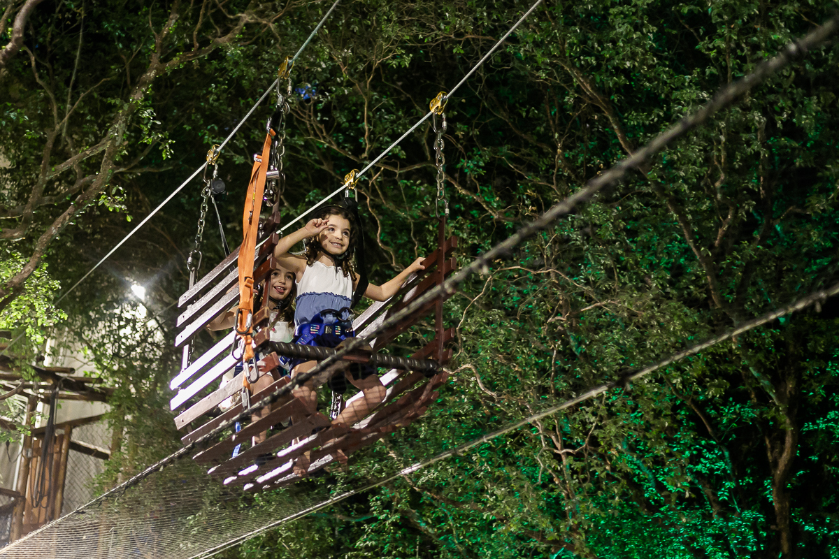 fotografias do aniversário de 5 anos do Bruno com o tema hot wheels no buffet espaço buticabeira em pinheiros zona oeste de sao paulo sp