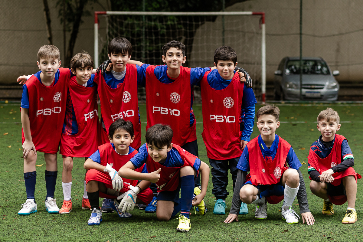 fotografias do aniversário de 10 anos do André que aconteceu na quadra do colégio assunção pamplona zona sul sao paulo sp