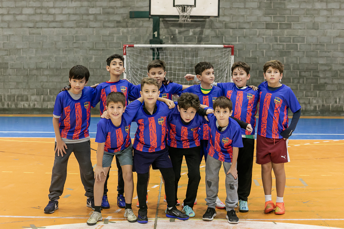 fotografias do aniversário de 10 anos do André que aconteceu na quadra do colégio assunção pamplona zona sul sao paulo sp