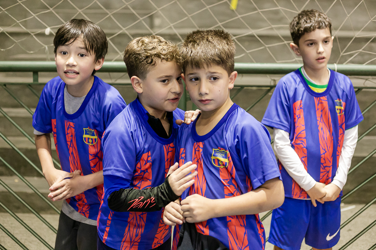 fotografias do aniversário de 10 anos do André que aconteceu na quadra do colégio assunção pamplona zona sul sao paulo sp