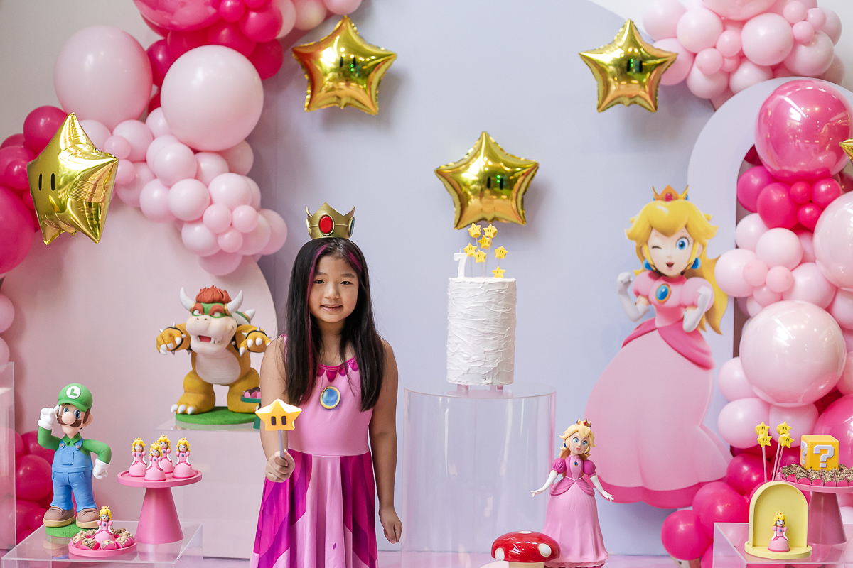 fotografias do aniversário de 7 anos da liz com o tema super mario e princesa no buffet espaço entre folhas em moema zona sul sao paulo sp