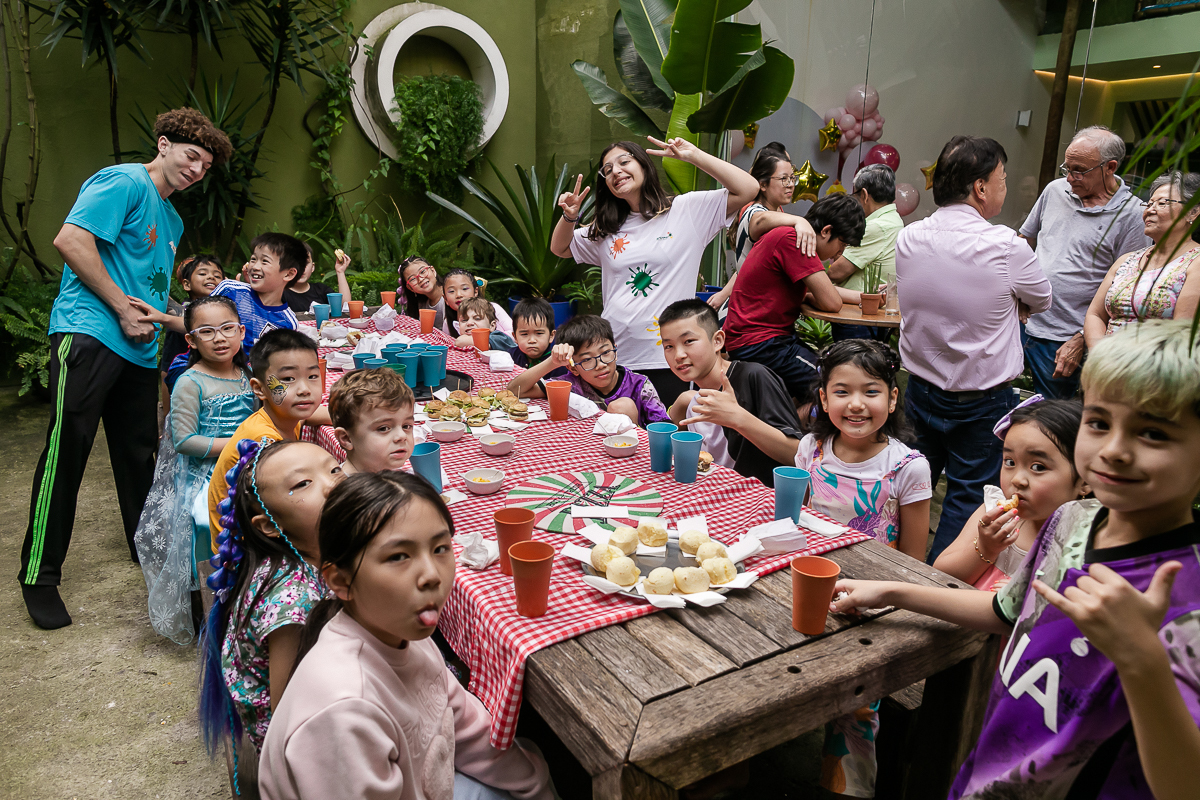 fotografias do aniversário de 7 anos da liz com o tema super mario e princesa no buffet espaço entre folhas em moema zona sul sao paulo sp