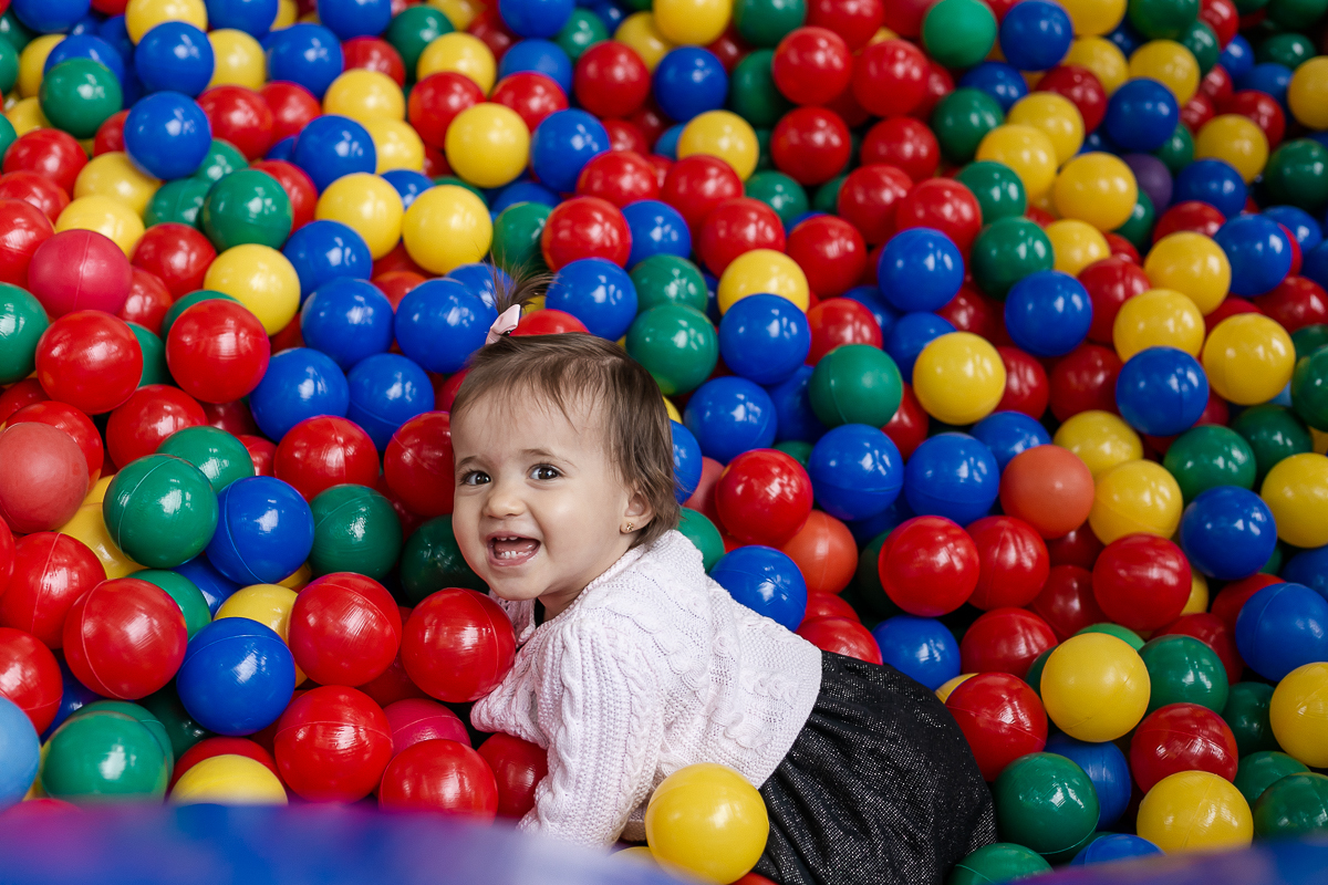 fotografias do aniversário de 3 anos da beatriz e 1 ano da isabela com o tema frozen no quintal de casa em moema zona sul sao paulo sp