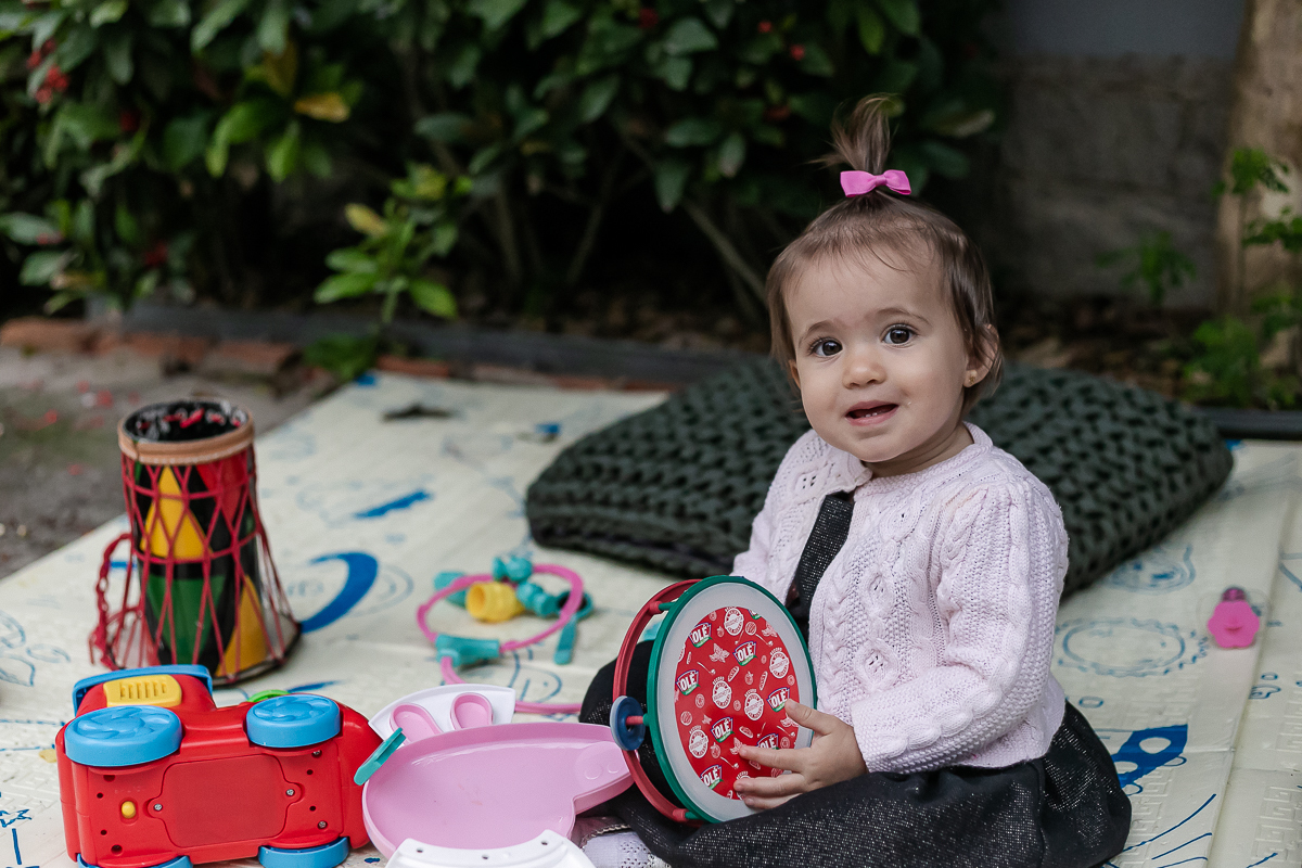 fotografias do aniversário de 3 anos da beatriz e 1 ano da isabela com o tema frozen no quintal de casa em moema zona sul sao paulo sp