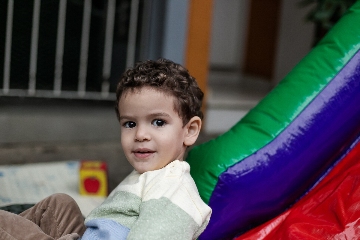 fotografias do aniversário de 3 anos da beatriz e 1 ano da isabela com o tema frozen no quintal de casa em moema zona sul sao paulo sp