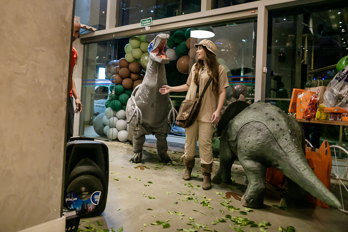 fotos do aniversário de 5 anos do bernardo com o tema jurassic world no buffet estação diversão em alphaville sp
