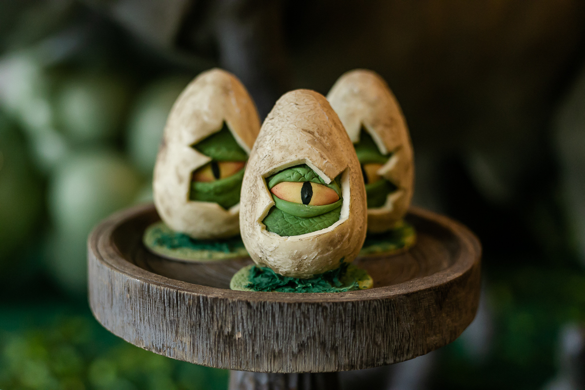 fotos do aniversário de 5 anos do bernardo com o tema jurassic world no buffet estação diversão em alphaville sp