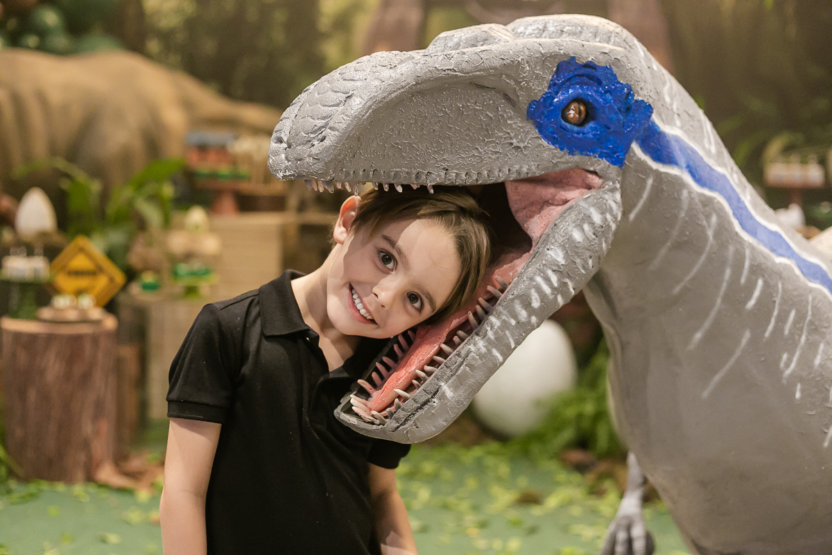 fotos do aniversário de 5 anos do bernardo com o tema jurassic world no buffet estação diversão em alphaville sp