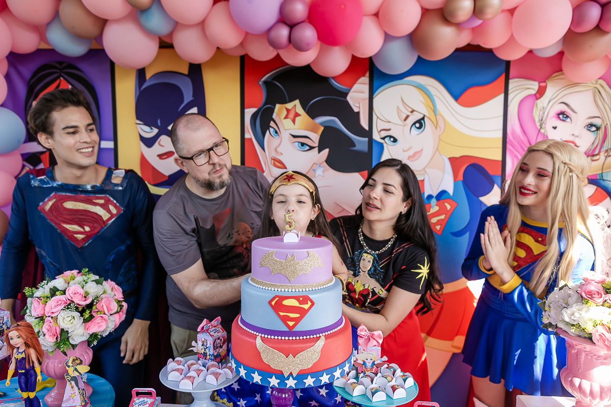 fotografias do aniversário de 5 anos da Catarina com o tema super heroinas na granja viana cotia sao paulo sp